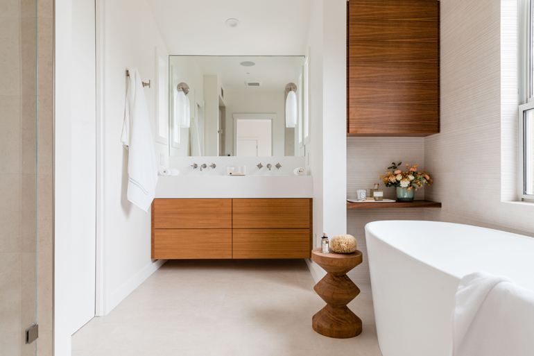 holly hollenbeck master bath