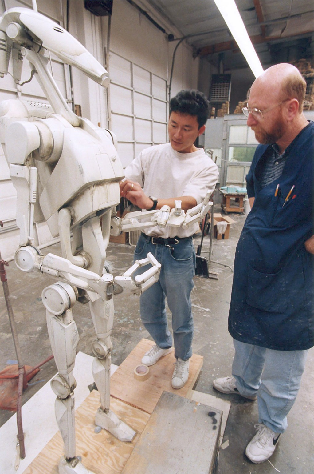 Doug-and-Steve-Gawley-ILM-model-shop-1997