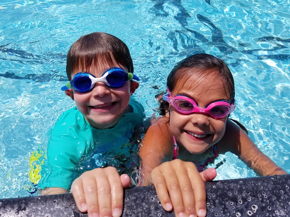 Kids in pool Tiburon Adventure camp
