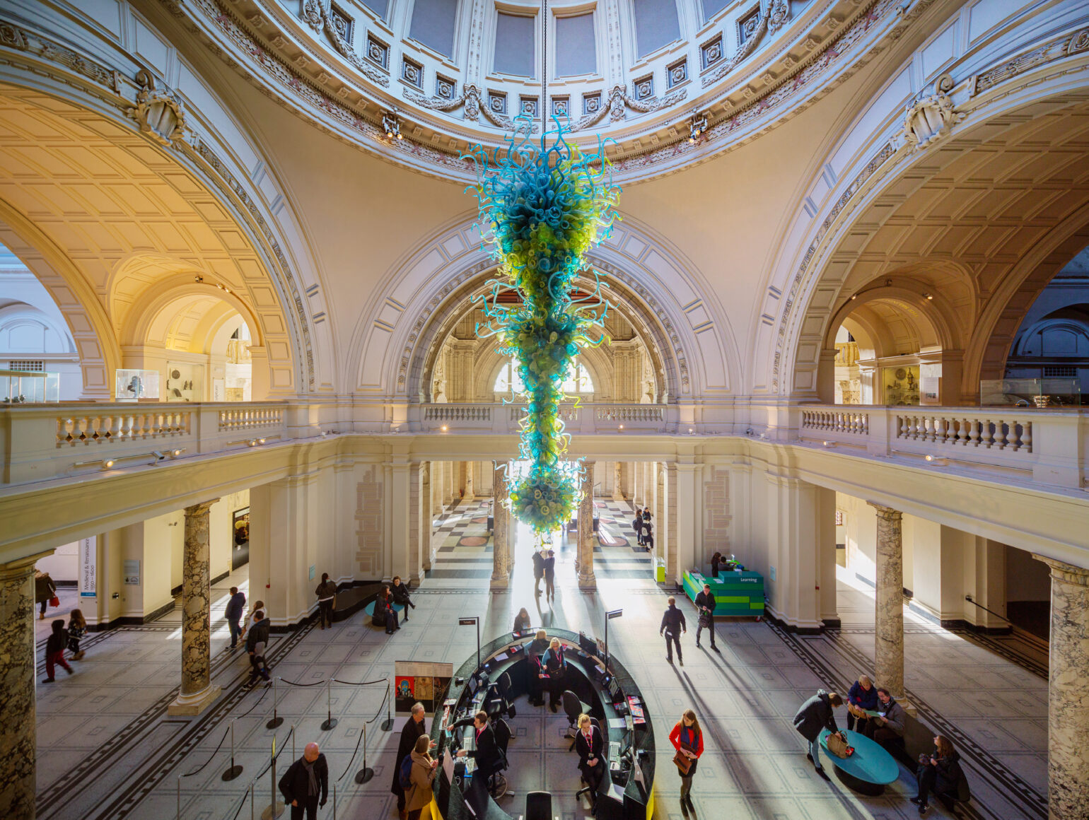 Victoria and Albert Museum, What to do in London