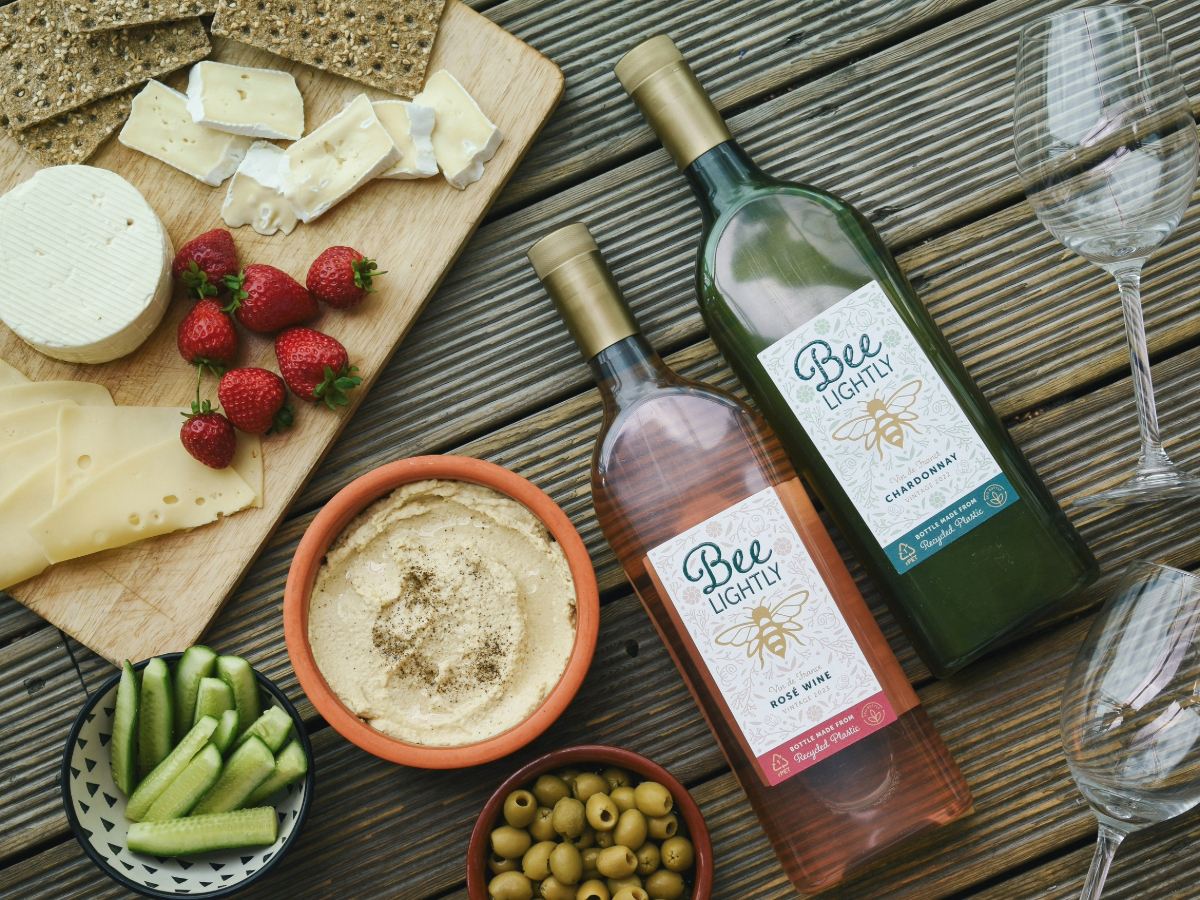 Bee Lightly in Packamama Bottle