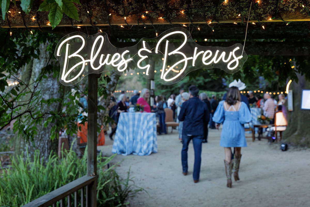 Blues & Brews Welcome Sign