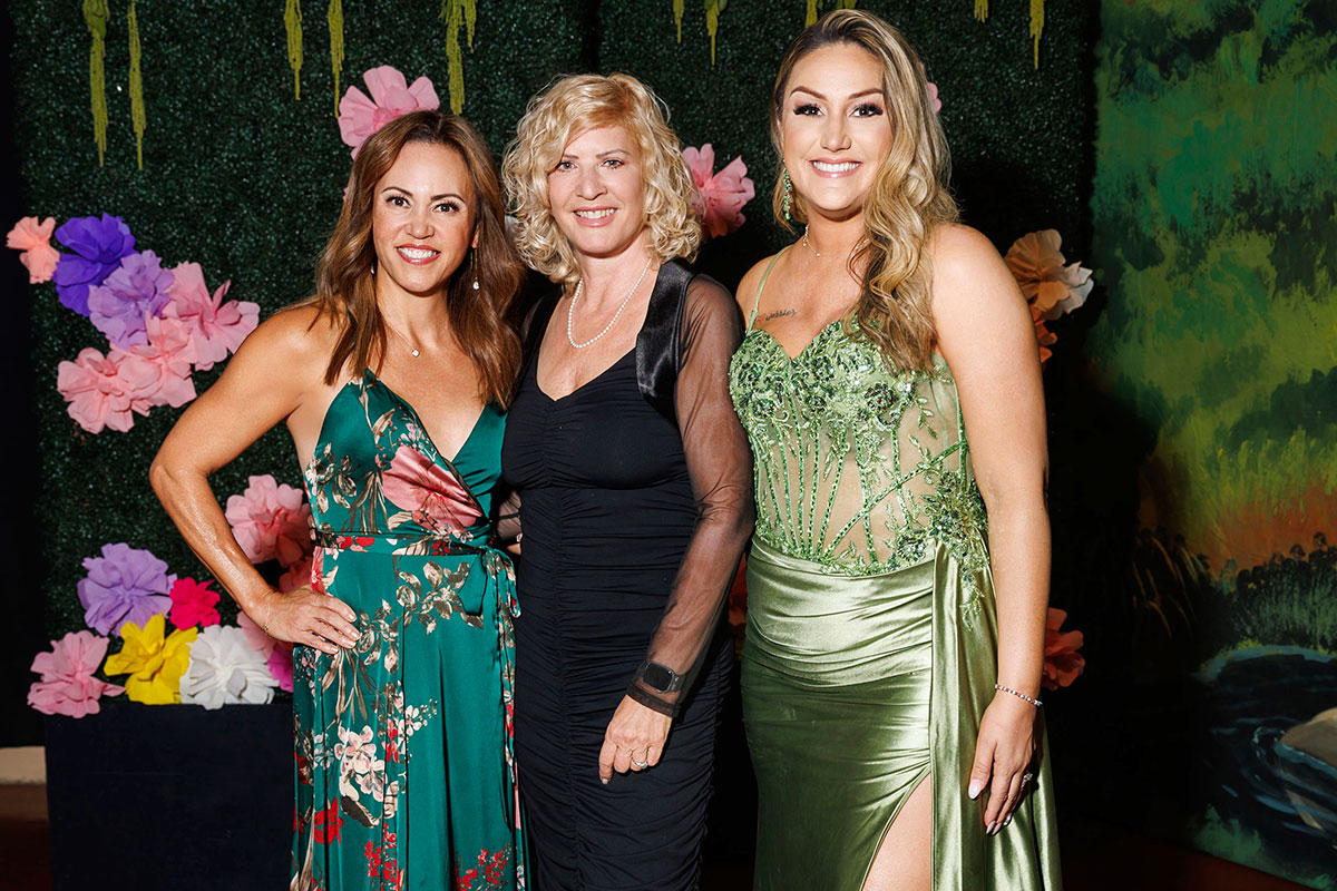 Angela Downs, Lisa Lucero, Julie Szarka - Credit Mahelly Ferreira for Drew Altizer Photography