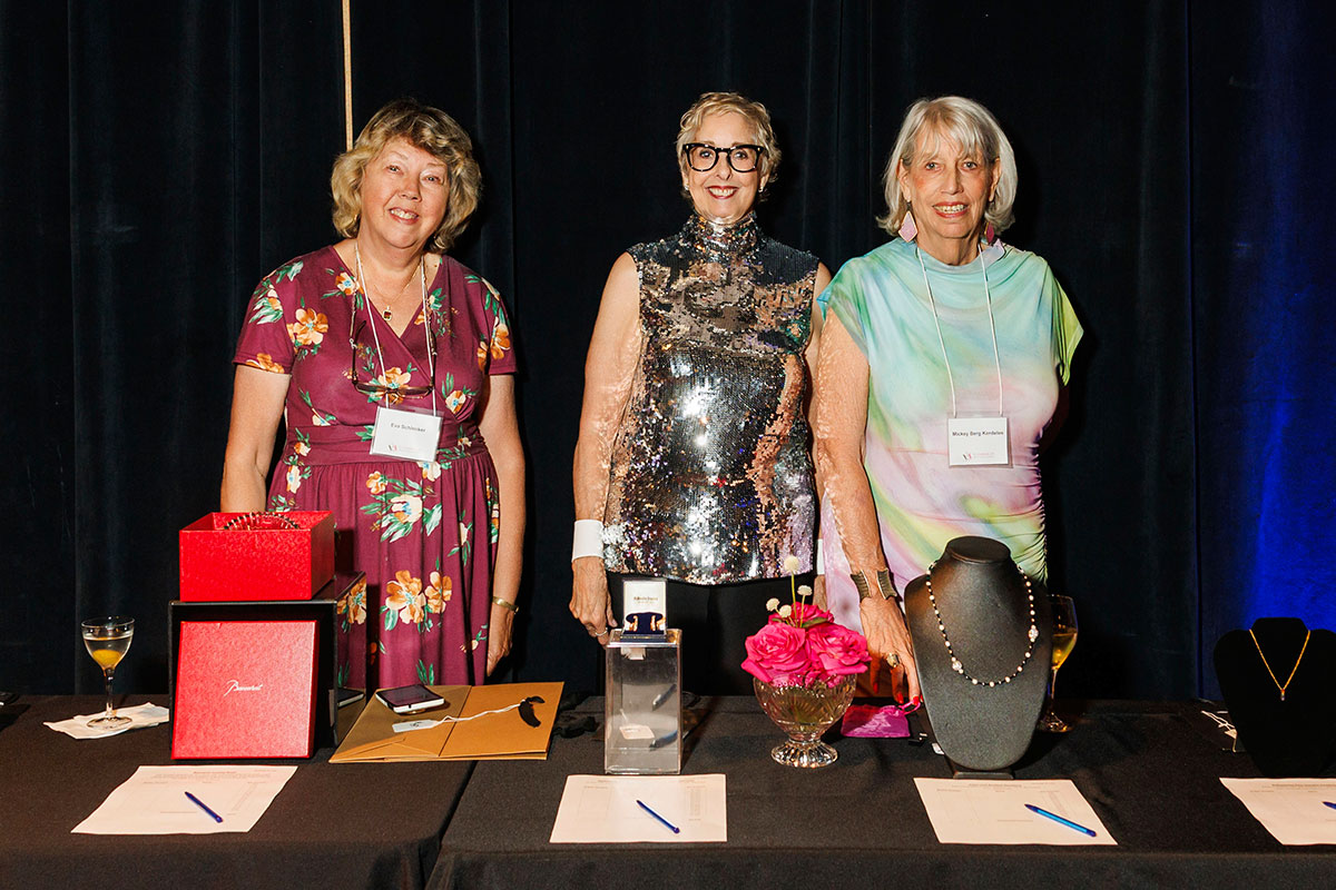 Eva Schlenker, Catherine Vacca, Mickey Berg Kordelos - Credit Mahelly Ferreira for Drew Altizer Photography