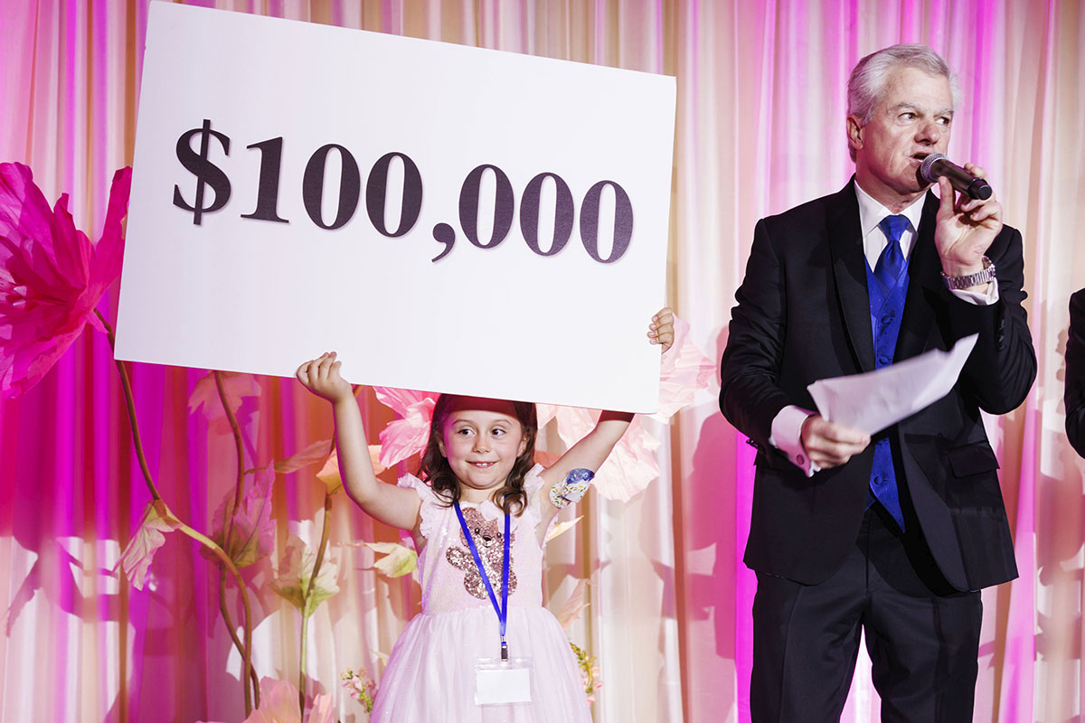 MJ Seid and auctioneer Mark Schenfeld