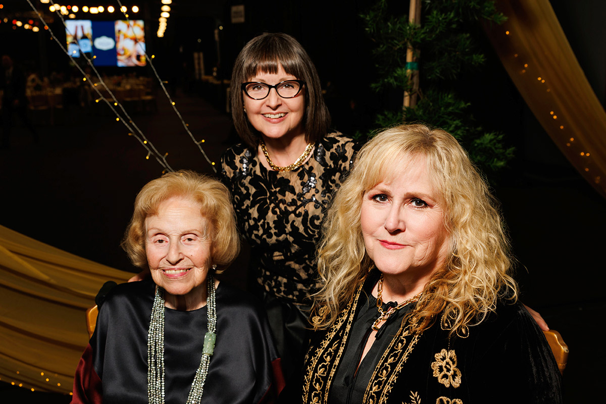 Helen Brame (Valet Sponsor), Christiane Brame, Michele Ugarte
