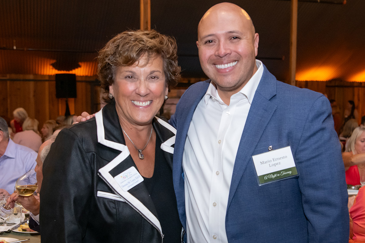 Guests Denise Lucy and Mario Ernesto Lopez, Photo Credit Stuart Lirette