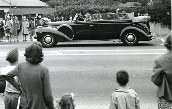 32nd POTUS FDR in his iconic "sunshine special" limousine, c. 1942